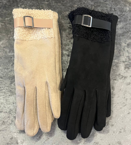 Buckle Trim Gloves > Black